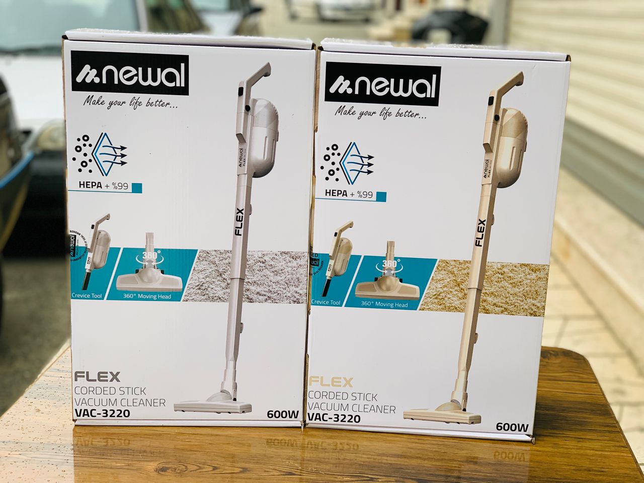 عنوان: جاروبرقی ایستاده نوال VAC-3220: پاکیزگی و سلامتی در دستان شما