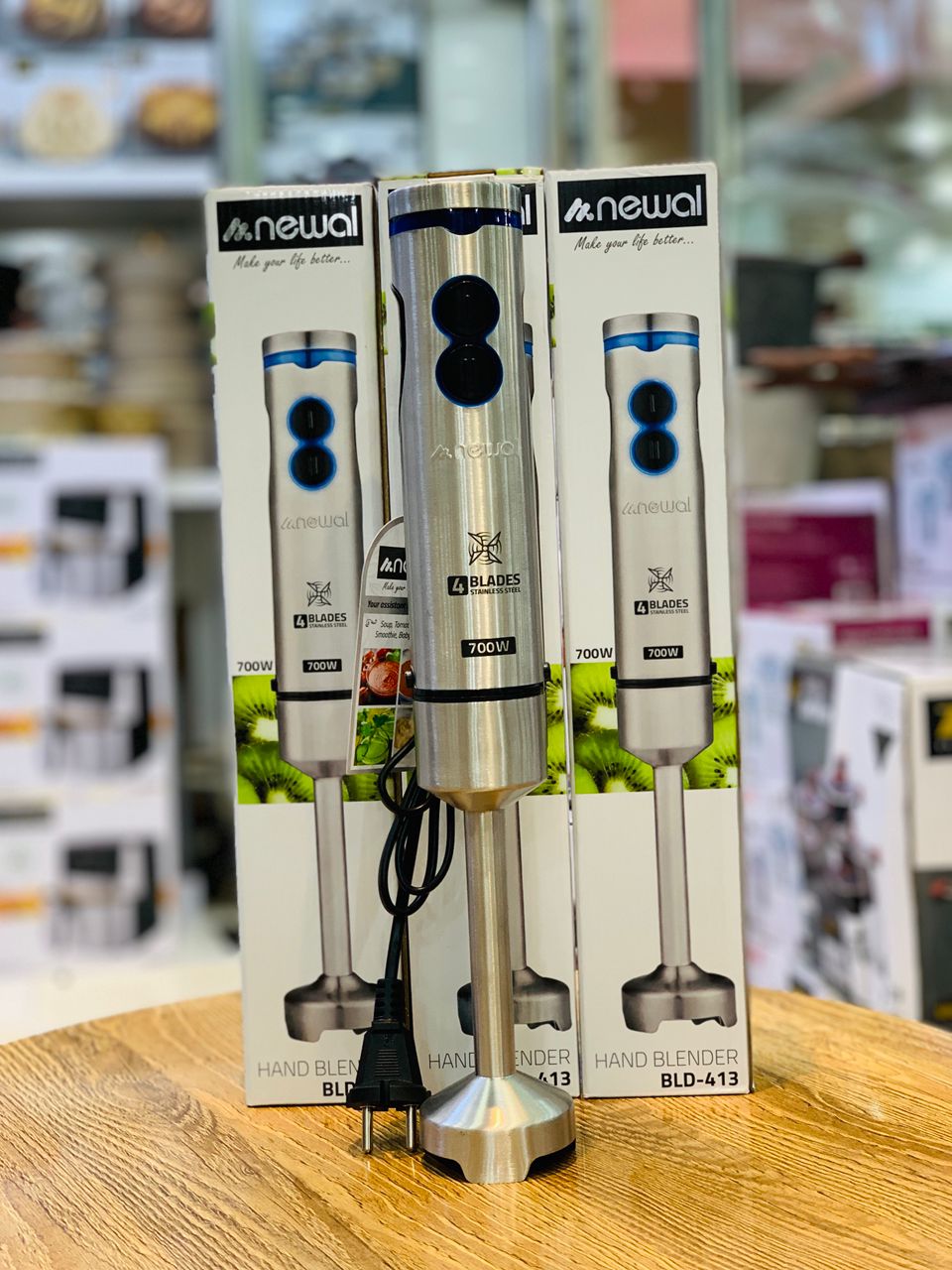 گوشتکوب برقی نوال BLD-413: دستیاری قدرتمند و کارآمد در آشپزخانه