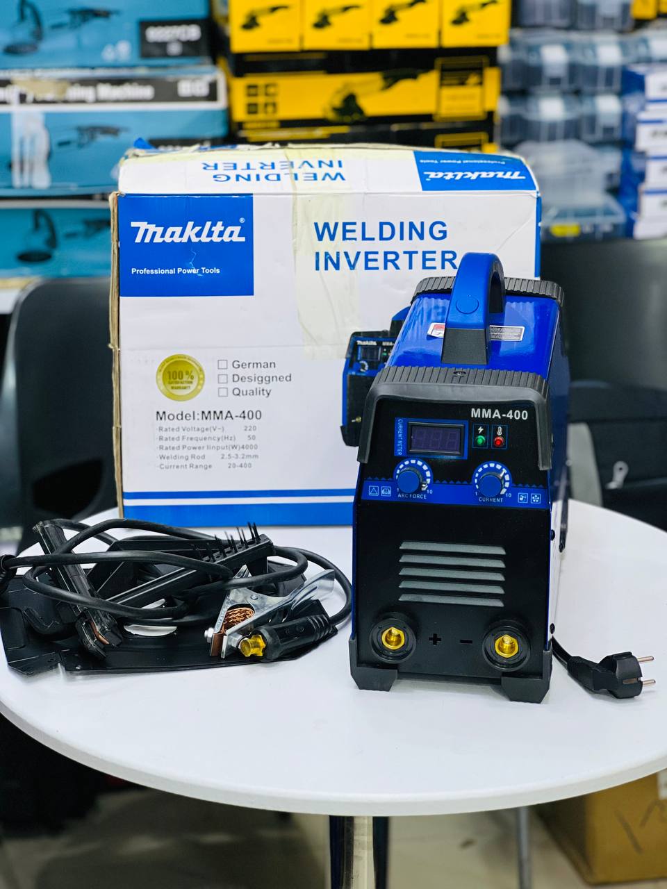 دستگاه جوش اینورتر ماکیتا 400 آمپر: قدرت بینظیر با 6 خازن برای جوشکاری حرفهای
