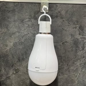 لامپ شارزی کمپینگ مدل : آویز دار ( شارژ توسط سرپیچ لامپ خانه )