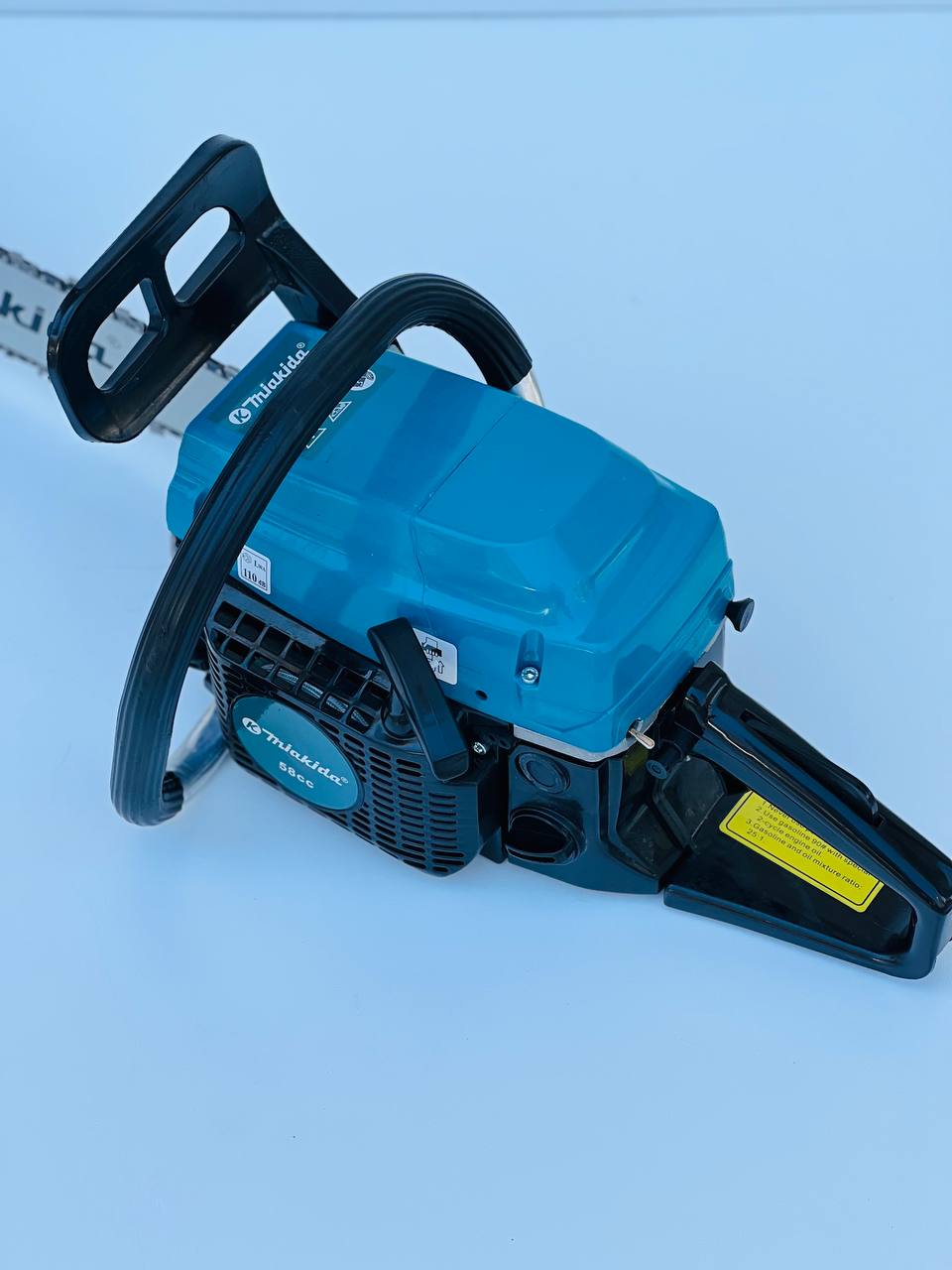 اره موتوری بنزینی ماکیتا 5800 (تیغه 50 سانتیمتر): قدرت و کارایی برای برشهای سنگین
