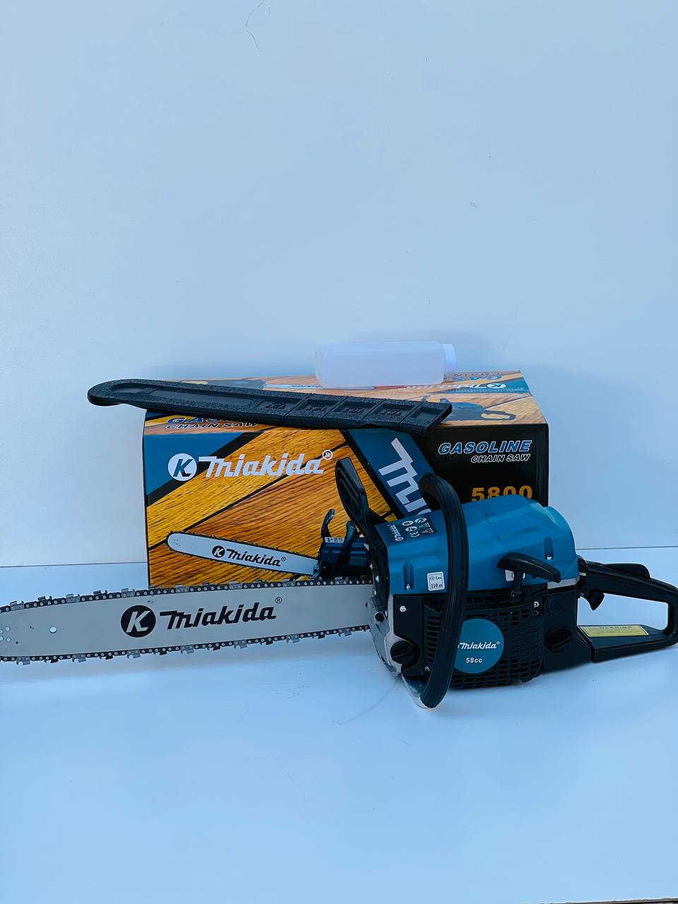 اره موتوری بنزینی ماکیتا 5800 (تیغه 50 سانتیمتر): قدرت و کارایی برای برشهای سنگین