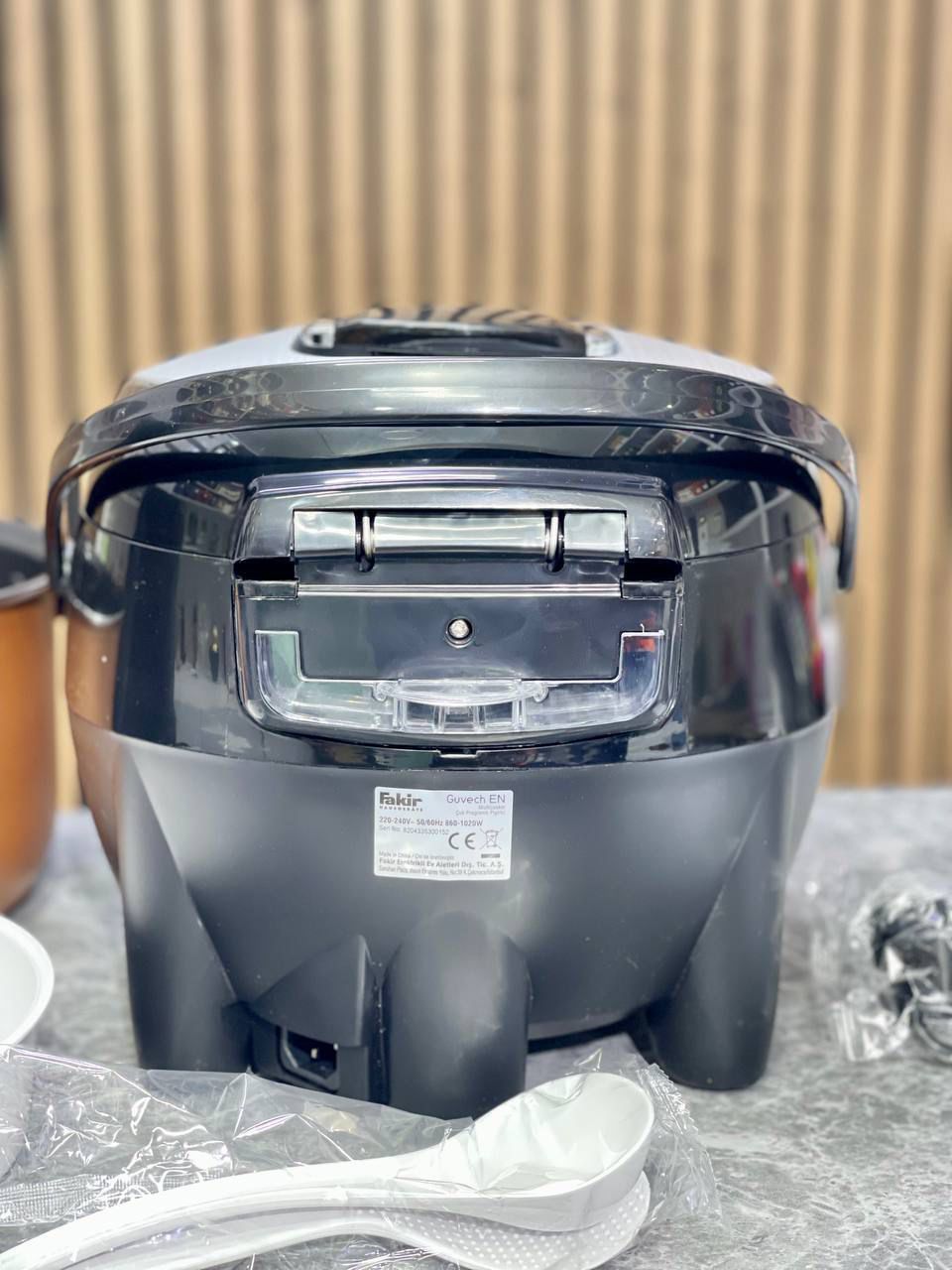 🍚 پلوپز چندمنظوره فکر مدل GUVECH – ترکیبی از هوشمندی و طعم اصیل خانگی