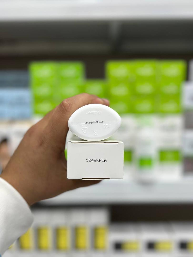 کرم آبرسان و مرطوبکننده سیمپل در دو مدل مناسب پوست چرب و خشک (Simple Hydrating Moisturizer)