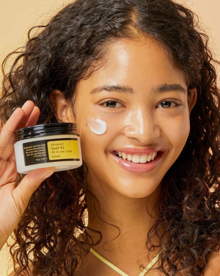 کرم ترمیم کننده و مرطوب کننده آل این وان کوزارکس (COSRX Advanced Snail 92% All In One Cream)
